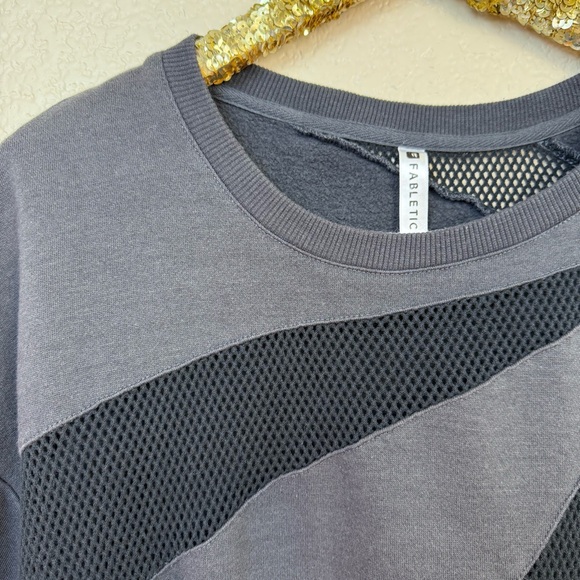 Fabletics • Agon Pullover - Picture 7 of 13